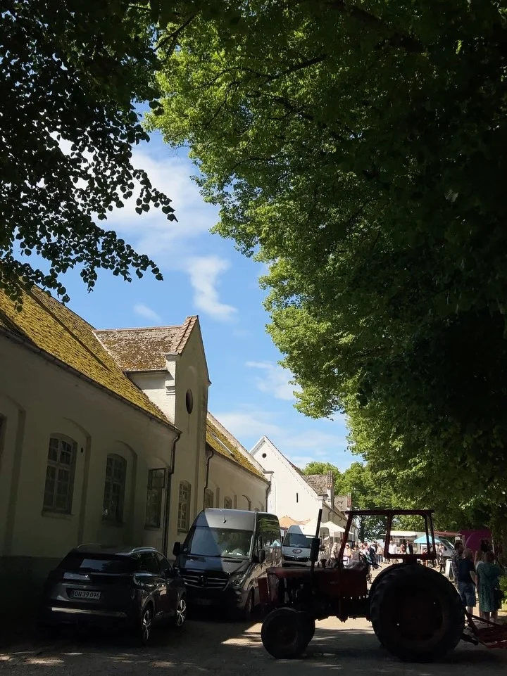 Instagram post from ellevilde.hotel. This post is in position 3.