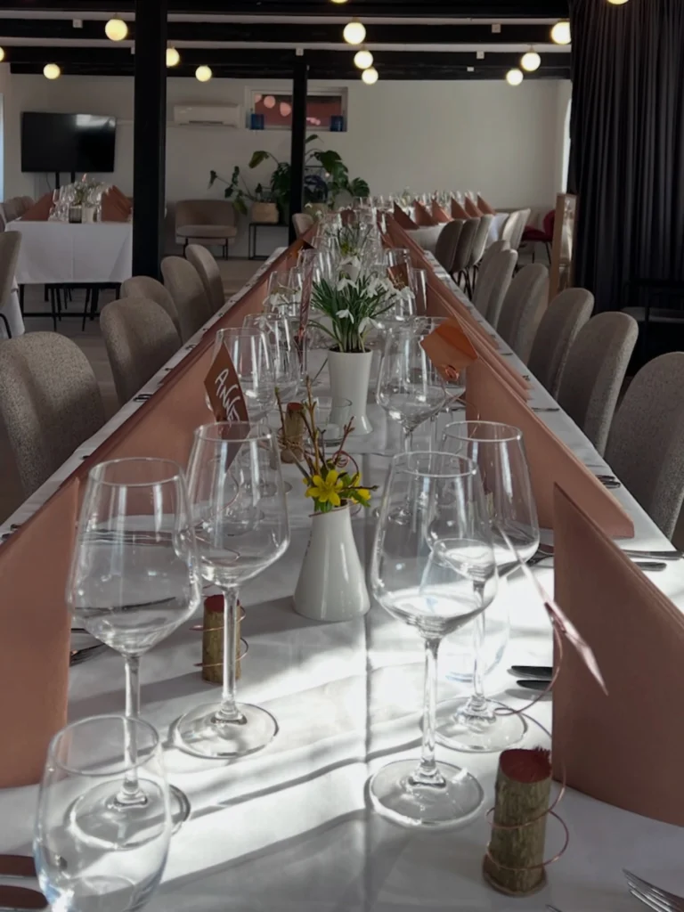 Instagram post from ellevilde.hotel. This post is in position 0.