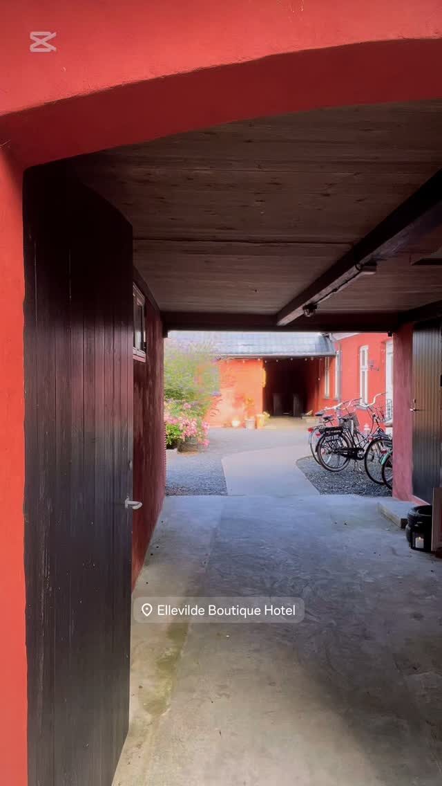 Instagram post from ellevilde.hotel. This post is in position 1.