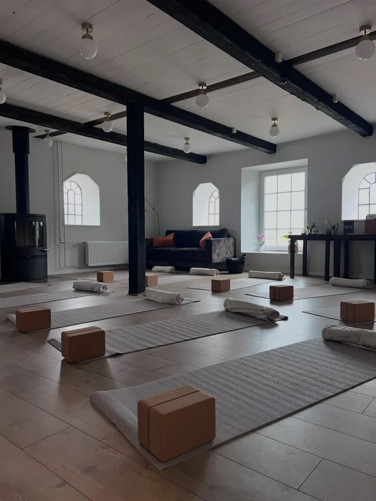 Instagram post from ellevilde.hotel. This post is in position 0.