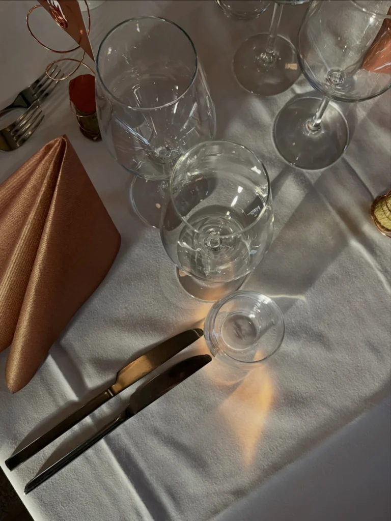 Instagram post from ellevilde.hotel. This post is in position 6.